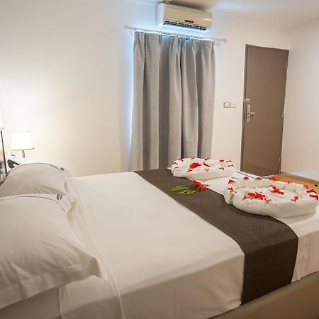 Airport Ace Hotel Nadi Exterior photo